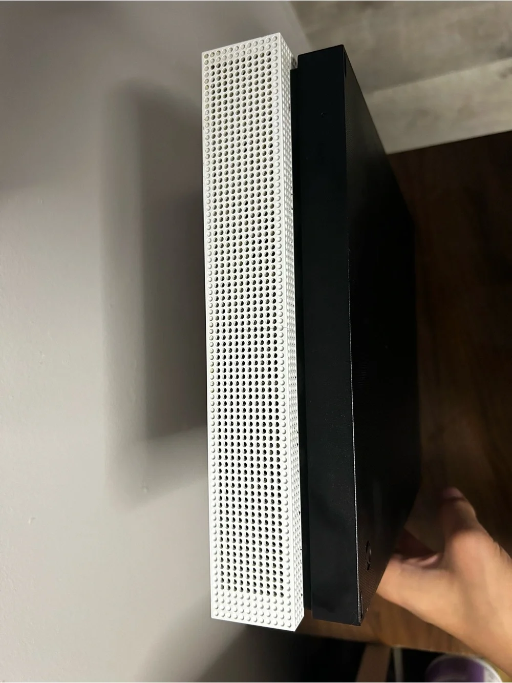 Xbox one X 1 TB special edition robot white with controller and cables